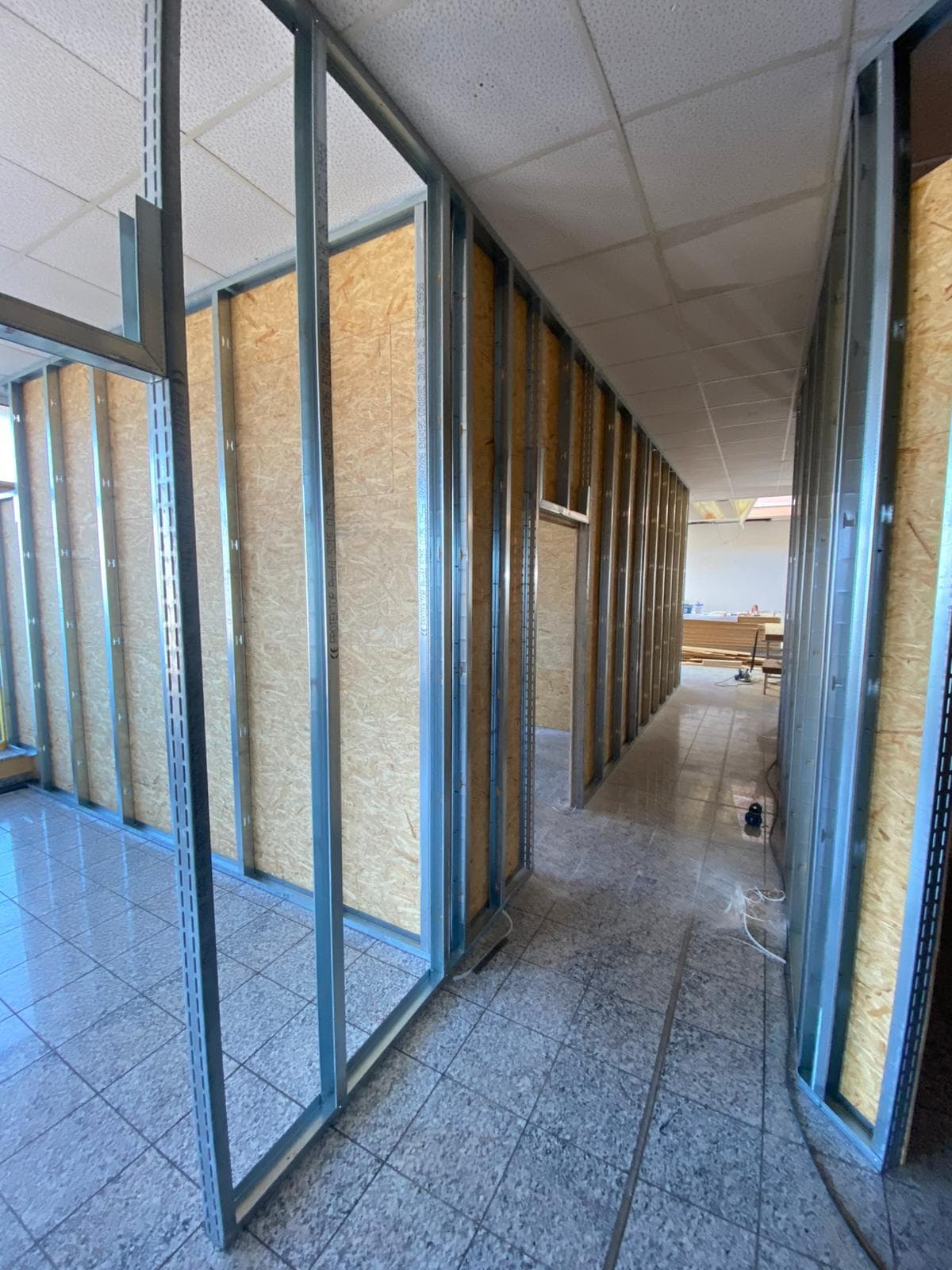 Schlafzimmer Wandverkleidung – Vorher 3